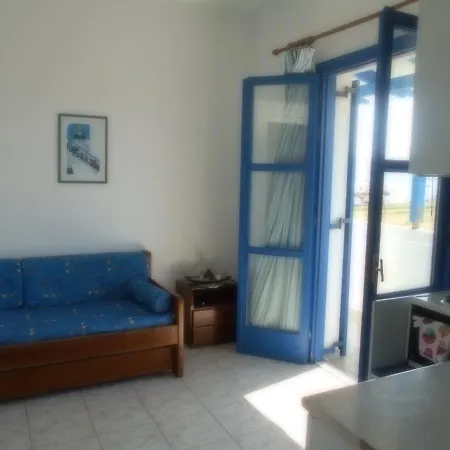 Antonis 3* Adamantas (Milos)